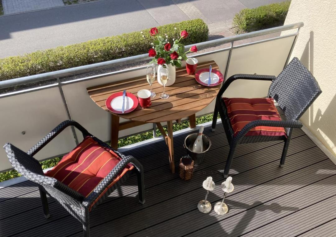 Wohnung 9 Meer-Ruhe Im Haus Stranddistel Komfortable Ferienwohnung Im 1 Og Fuer 4 Personen In Zingst Exterior foto